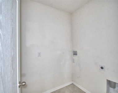 5628 Siltstone Street - Photo Thumbnail 22