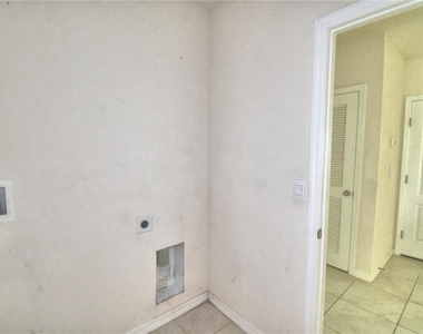 5628 Siltstone Street - Photo Thumbnail 18