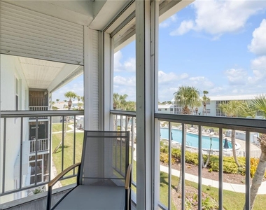 325 N Causeway - Photo Thumbnail 33