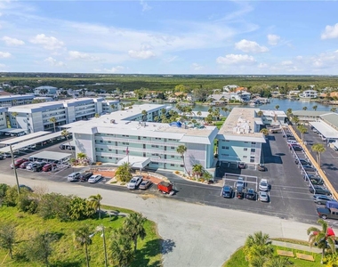 325 N Causeway - Photo Thumbnail 3