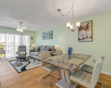 325 N Causeway - Photo Thumbnail 13