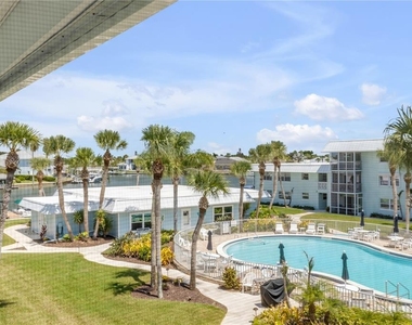 325 N Causeway - Photo Thumbnail 34