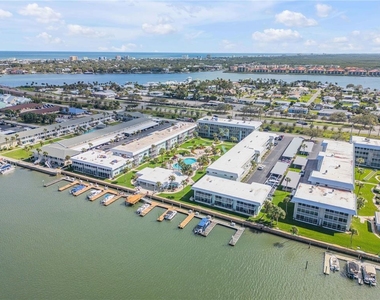 325 N Causeway - Photo Thumbnail 35