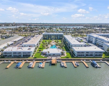 325 N Causeway - Photo Thumbnail 5