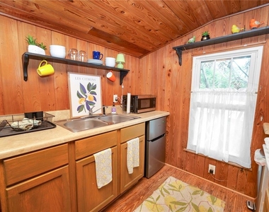 1157 E Edgewood Drive - Photo Thumbnail 6