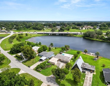 228 W Lake Ina Drive - Photo Thumbnail 52