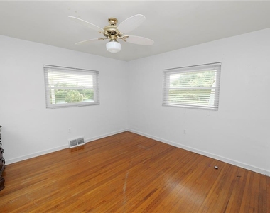 228 W Lake Ina Drive - Photo Thumbnail 26