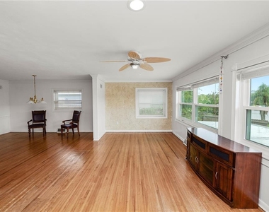 228 W Lake Ina Drive - Photo Thumbnail 13