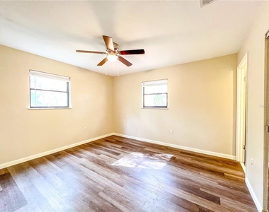 25054 Nw 2nd Avenue - Photo Thumbnail 6