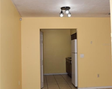 7423 Sw 42nd Pl - Photo Thumbnail 5