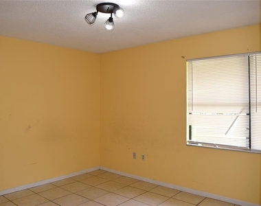 7423 Sw 42nd Pl - Photo Thumbnail 15