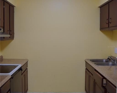 7423 Sw 42nd Pl - Photo Thumbnail 6