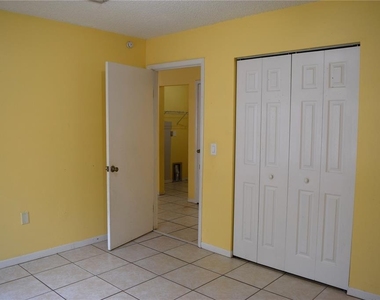 7423 Sw 42nd Pl - Photo Thumbnail 17