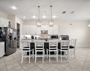 9153 Carmela Avenue - Photo Thumbnail 10