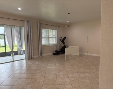 9153 Carmela Avenue - Photo Thumbnail 33