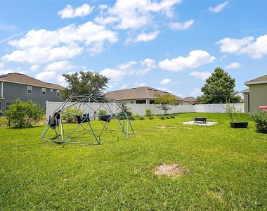 9153 Carmela Avenue - Photo Thumbnail 15