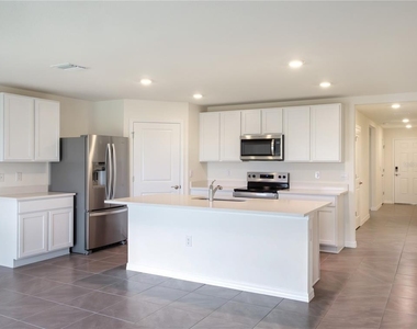 4770 Sw 88th Lane - Photo Thumbnail 4