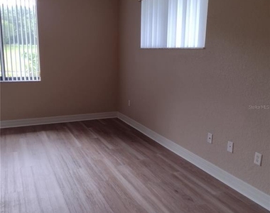 592 Dowling Circle - Photo Thumbnail 14