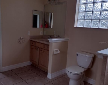 592 Dowling Circle - Photo Thumbnail 10