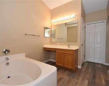 27 Riverdale Lane - Photo Thumbnail 23