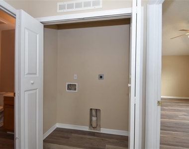 27 Riverdale Lane - Photo Thumbnail 20