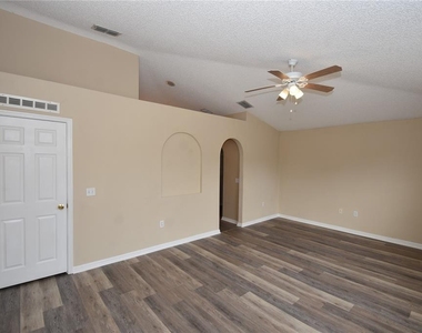 27 Riverdale Lane - Photo Thumbnail 22