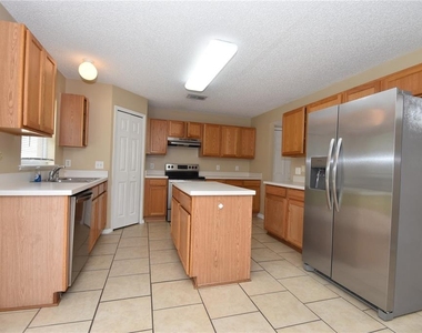 27 Riverdale Lane - Photo Thumbnail 7