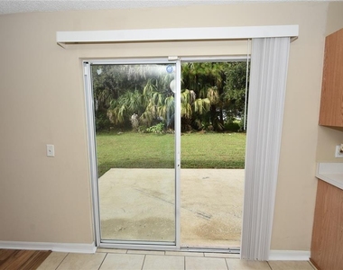 27 Riverdale Lane - Photo Thumbnail 12