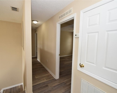 27 Riverdale Lane - Photo Thumbnail 28
