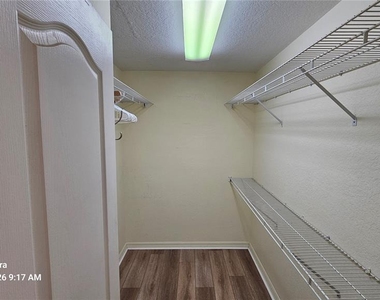 3998 Dakota Circle - Photo Thumbnail 18
