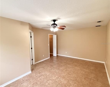 63 Richmond Dr. - Photo Thumbnail 8