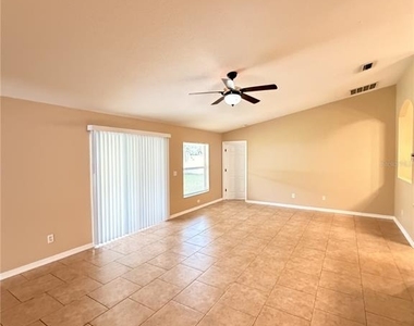 63 Richmond Dr. - Photo Thumbnail 6