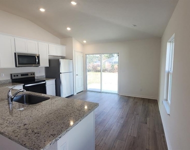 63 Pritchard Drive - Photo Thumbnail 4