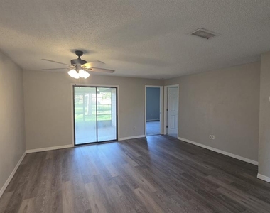 24 Wellside Lane - Photo Thumbnail 11