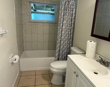 5405 Riverside Drive - Photo Thumbnail 6