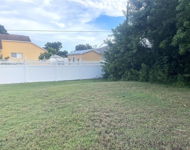 1003 Tropical Avenue - Photo Thumbnail 35
