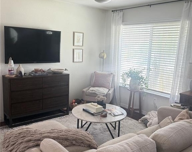 1003 Tropical Avenue - Photo Thumbnail 12
