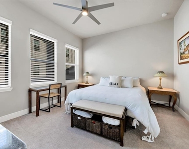 2313 Lindstrom Street - Photo Thumbnail 21
