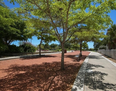 2313 Lindstrom Street - Photo Thumbnail 37