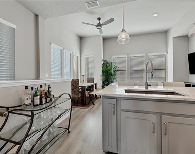 2313 Lindstrom Street - Photo Thumbnail 10