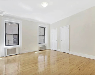 200 Riverside Drive - Photo Thumbnail 1