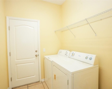 8834 39th Street Circle E - Photo Thumbnail 19