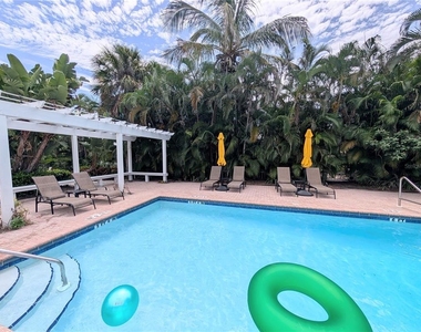 2934 Gulf Of Mexico Drive - Photo Thumbnail 33