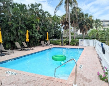 2934 Gulf Of Mexico Drive - Photo Thumbnail 32