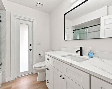 2405 Appaloosa Circle - Photo Thumbnail 31