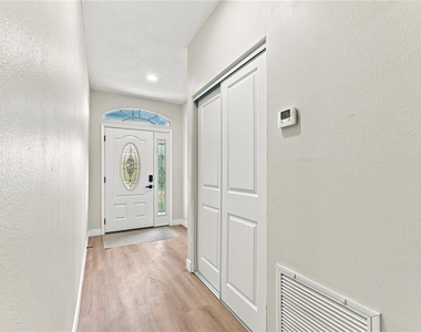 2405 Appaloosa Circle - Photo Thumbnail 4