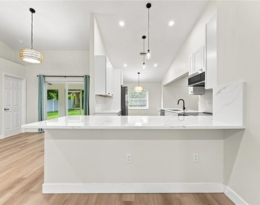 2405 Appaloosa Circle - Photo Thumbnail 29