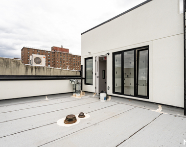 96 Moore St - Photo Thumbnail 13