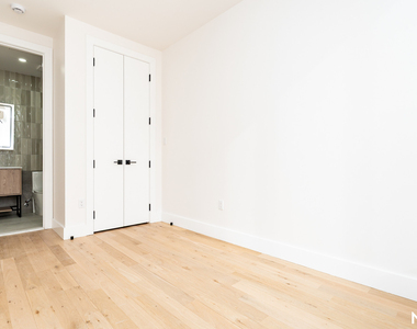 96 Moore St - Photo Thumbnail 5