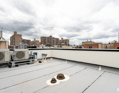 96 Moore St - Photo Thumbnail 3